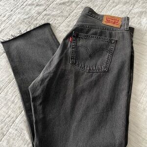 Levi's Women's Charcoal Straight Leg Jeans